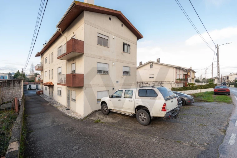 Apartamento T3 para Venda em Lousã e Vilarinho Foto 1