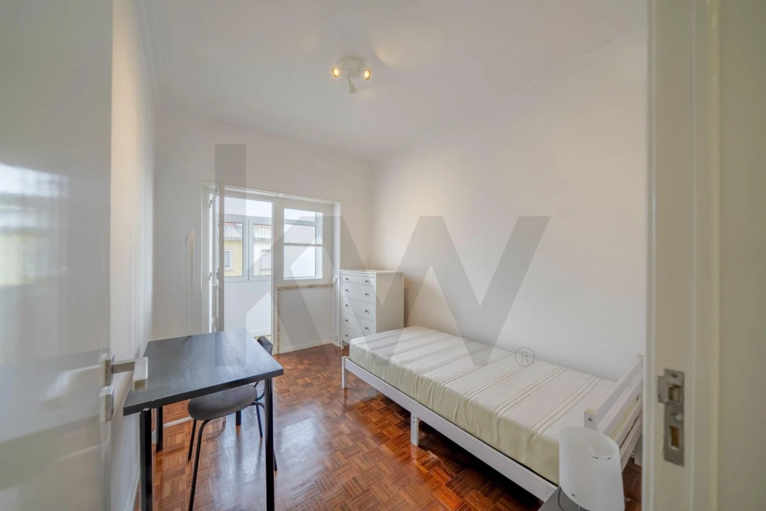 Apartamento T2 para Venda em Benfica Foto 24