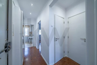 Apartamento T2 para Venda em Benfica