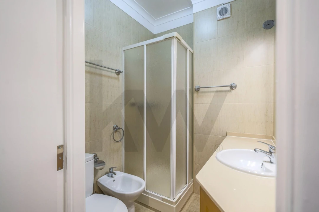 Apartamento T2 para Venda em Benfica Foto 20