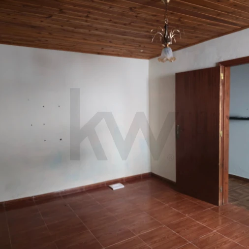 Moradia T2 para Venda em Achadinha Foto 8