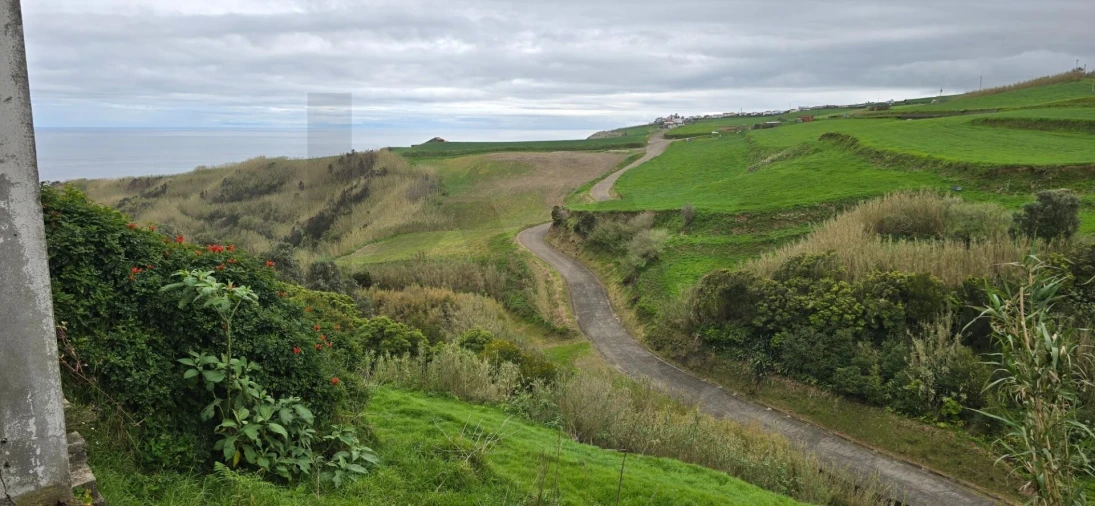 Moradia T2 para Venda em Achadinha Foto 15