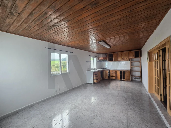 Moradia T2 para Venda em Achadinha Foto 6