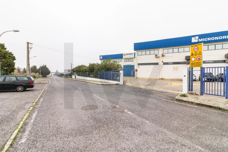 Armazém para Venda em São João das Lampas e Terrugem Foto 10