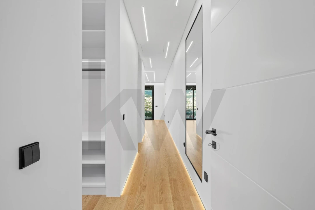 Moradia T4 para Venda em Santo Antonio Foto 59