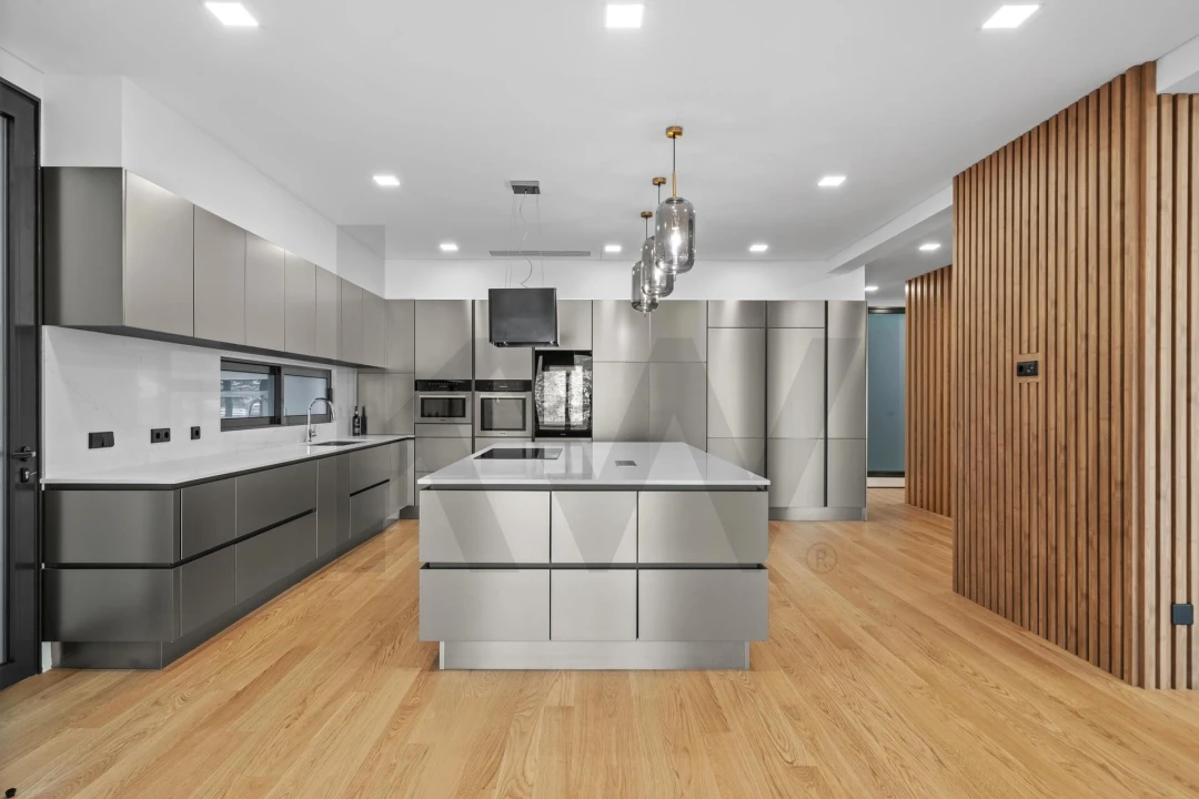 Moradia T4 para Venda em Santo Antonio Foto 21