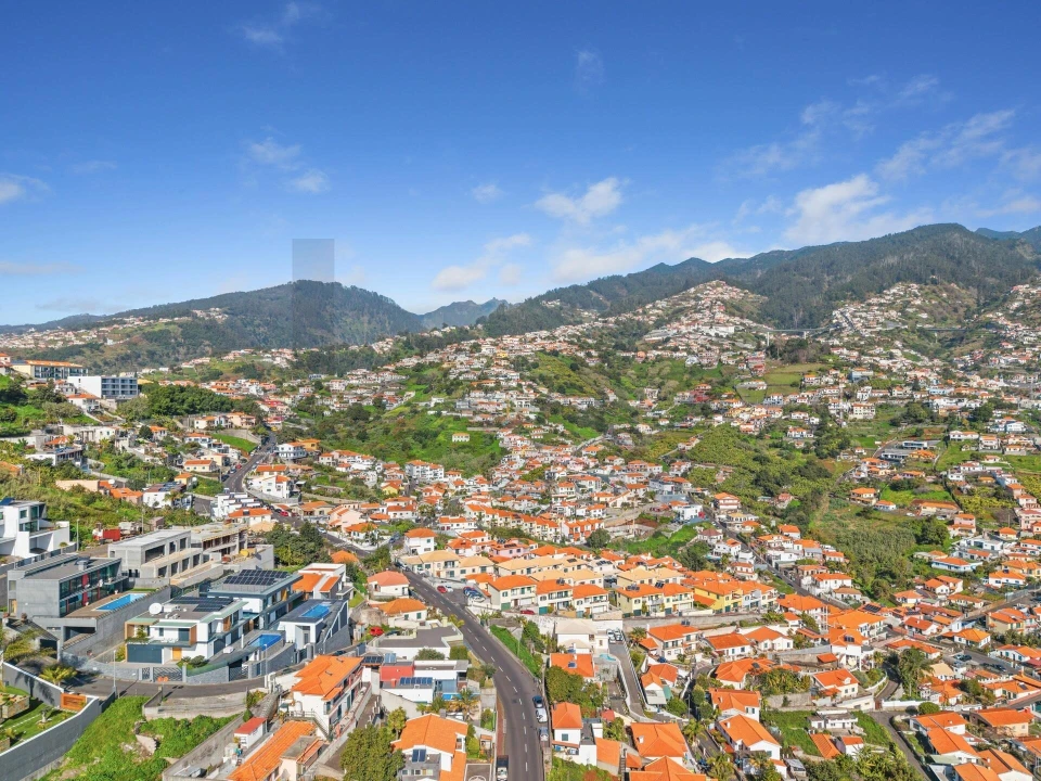 Moradia T4 para Venda em Santo Antonio Foto 93