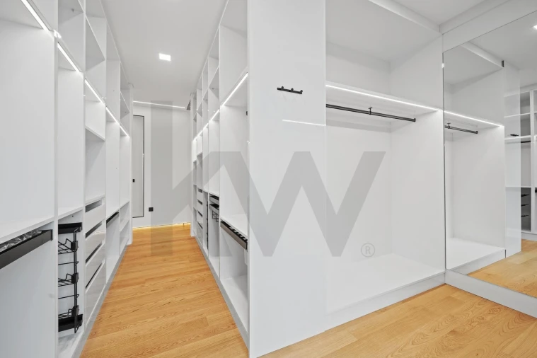 Moradia T4 para Venda em Santo Antonio Foto 43