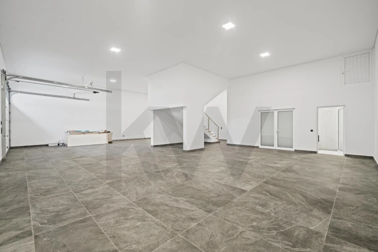 Moradia T4 para Venda em Santo Antonio Foto 76