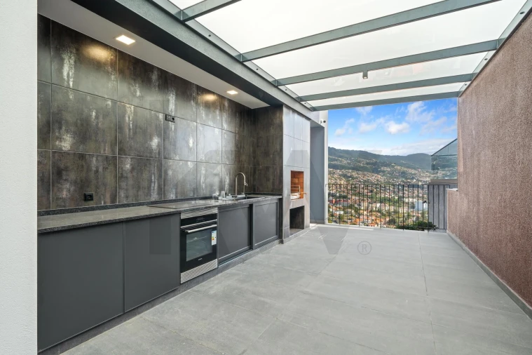 Moradia T4 para Venda em Santo Antonio Foto 64