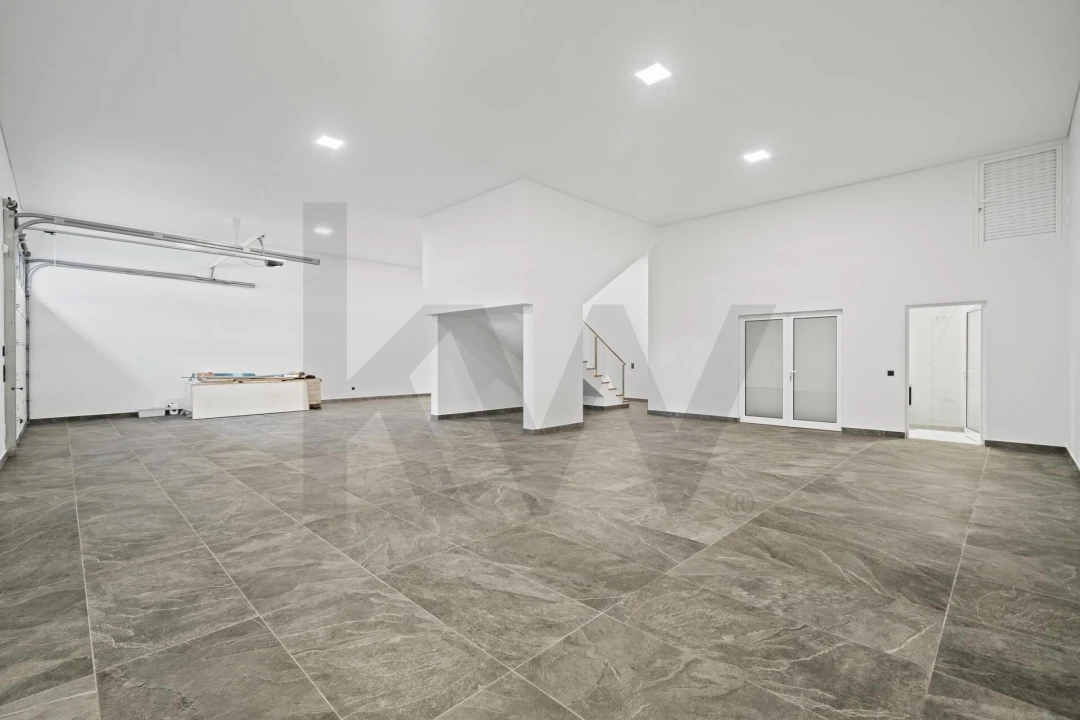 Moradia T4 para Venda em Santo Antonio Foto 76