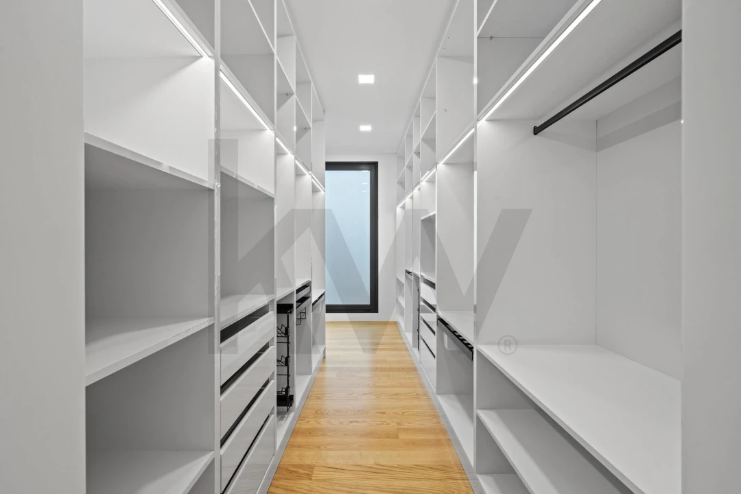 Moradia T4 para Venda em Santo Antonio Foto 54