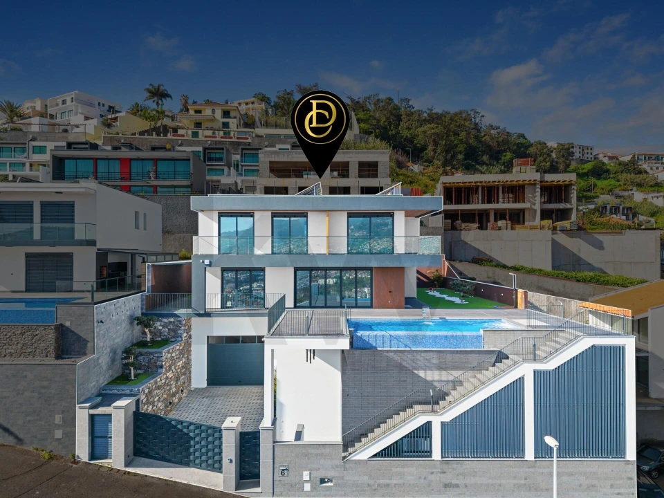 Moradia T4 para Venda em Santo Antonio Foto 80