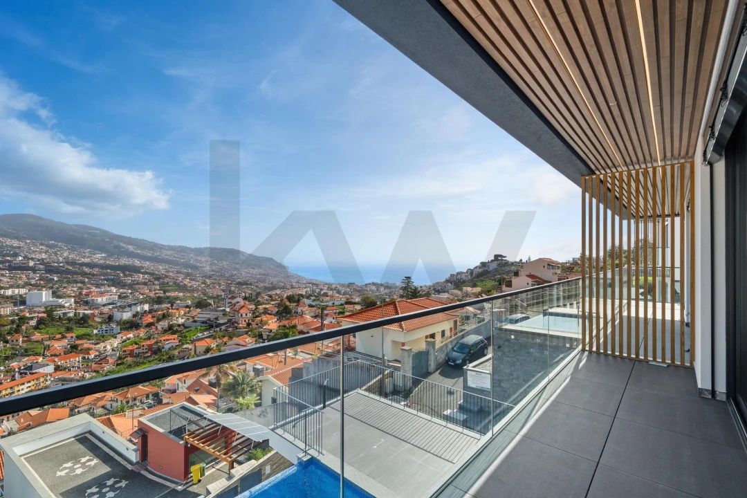 Moradia T4 para Venda em Santo Antonio Foto 42