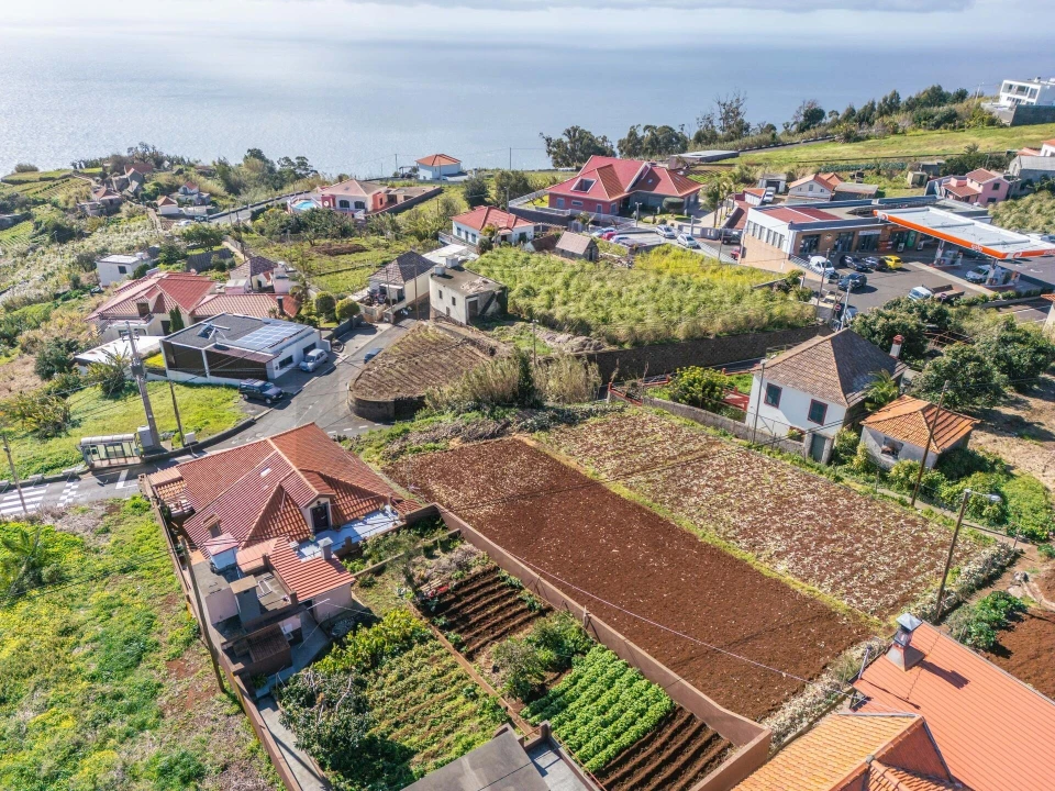 Terreno para Venda em Canhas Foto 17
