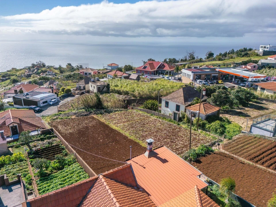 Terreno para Venda em Canhas Foto 29