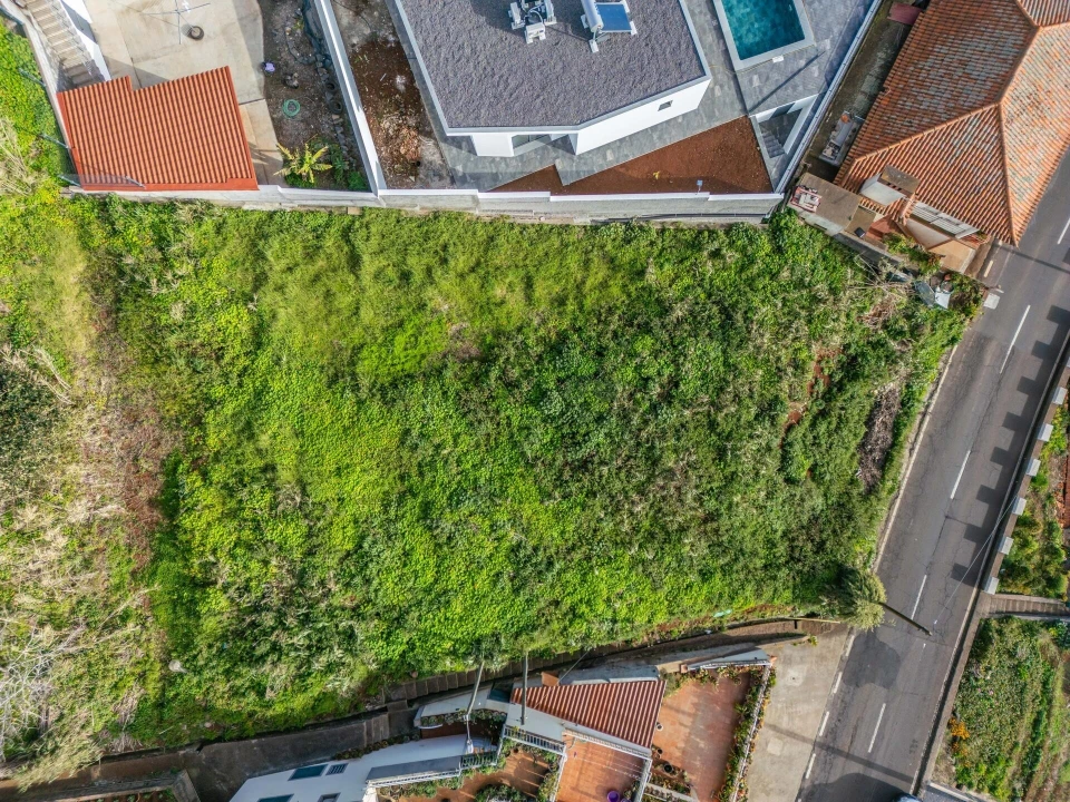 Terreno para Venda em Canhas Foto 14