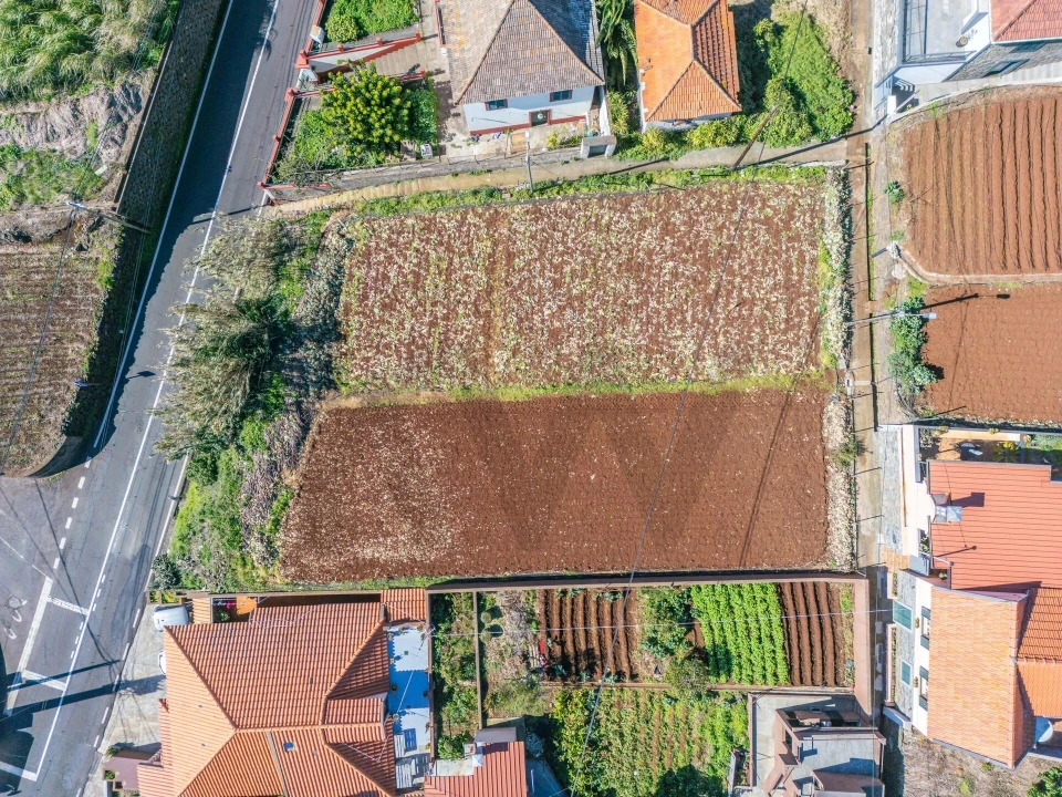 Terreno para Venda em Canhas Foto 19