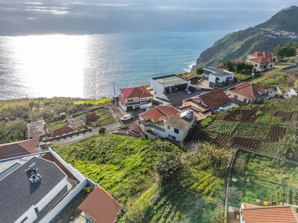 Terreno para Venda em Canhas Foto 11