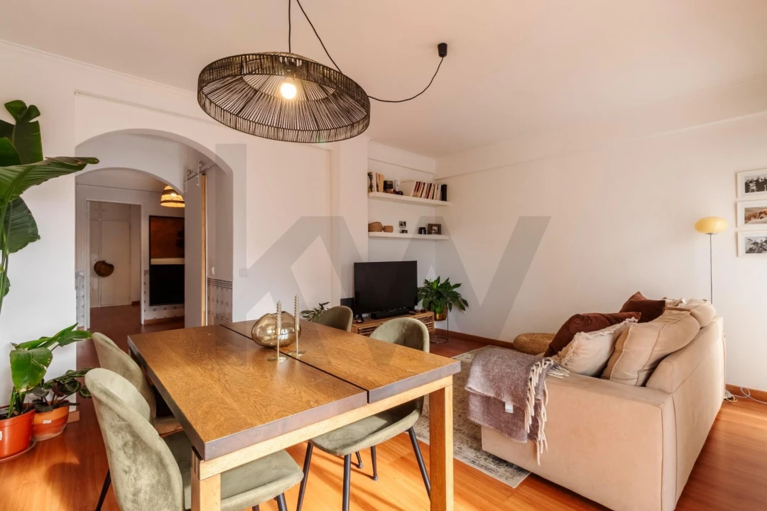 Apartamento T2 para Venda em Carnaxide e Queijas Foto 5