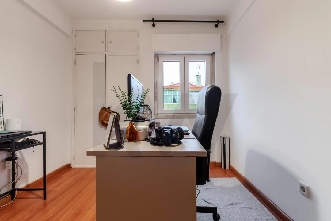 Apartamento T2 para Venda em Carnaxide e Queijas Foto 26