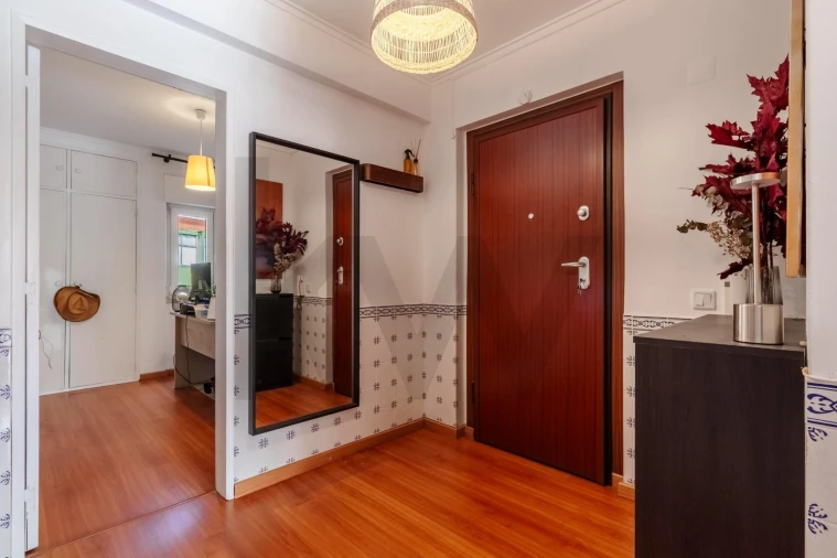 Apartamento T2 para Venda em Carnaxide e Queijas Foto 23