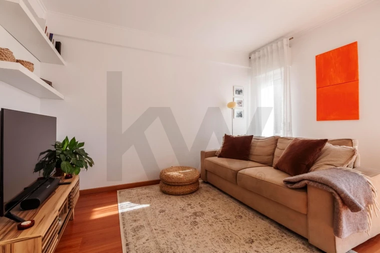 Apartamento T2 para Venda em Carnaxide e Queijas Foto 6