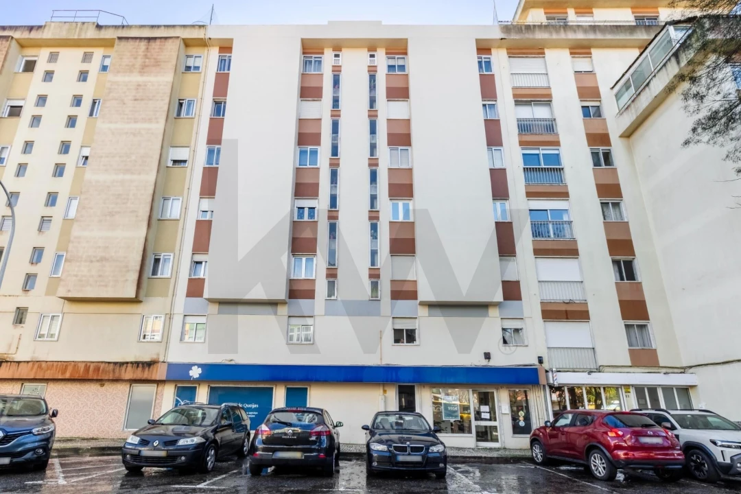 Apartamento T2 para Venda em Carnaxide e Queijas Foto 29