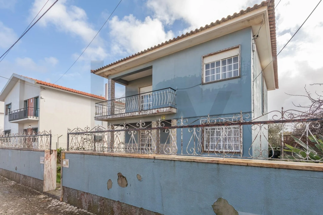 Moradia T5 para Venda em Algueirão-Mem Martins Foto 4