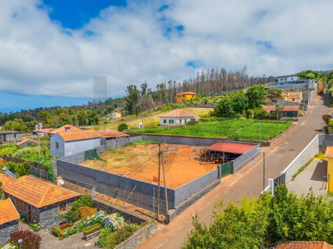 Terreno para Venda em Achadas da Cruz Foto 4