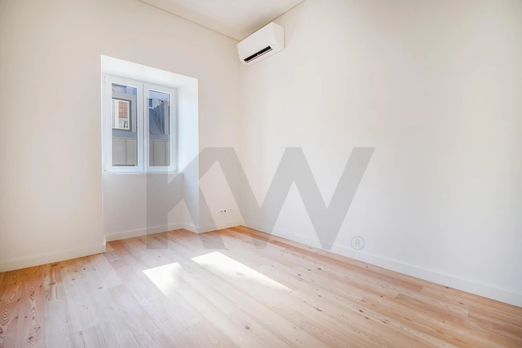Apartamento T2 para Venda em Santo António Foto 23