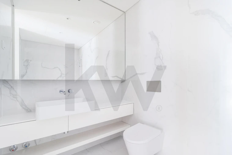 Apartamento T2 para Venda em Santo António Foto 19