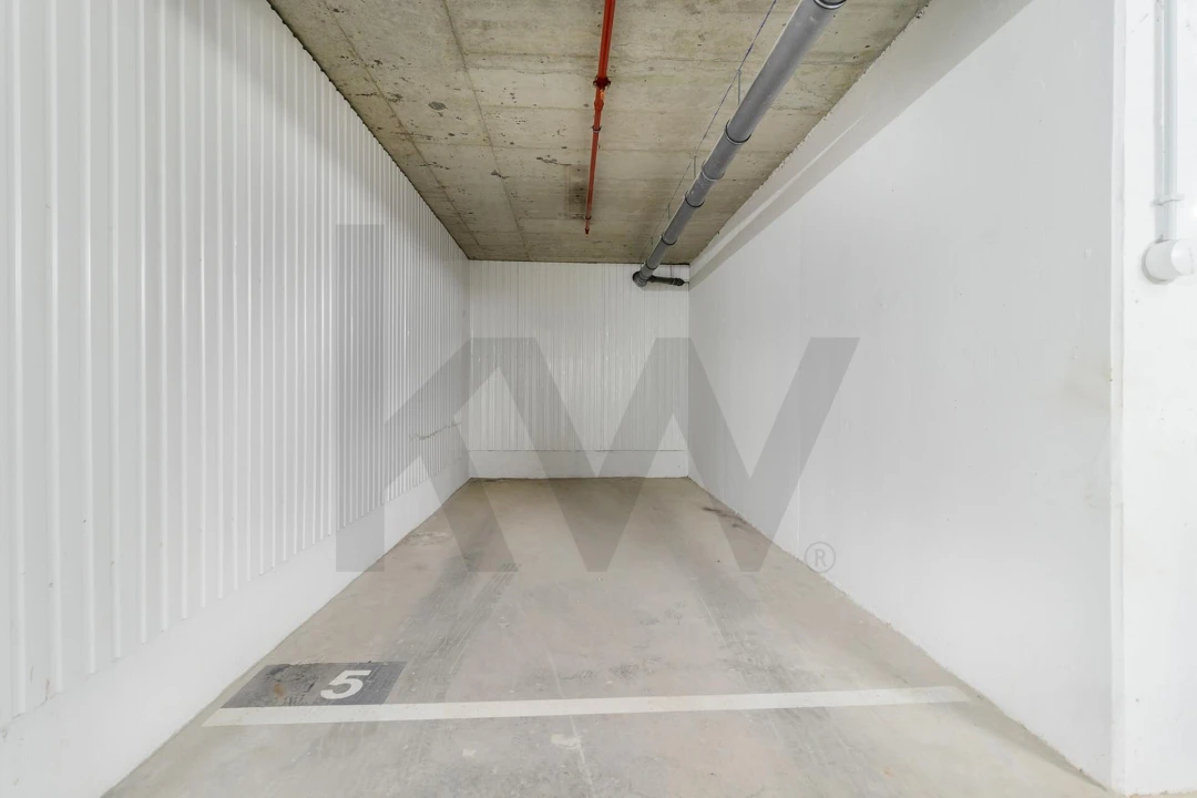 Apartamento T2 para Venda em Santo António Foto 30