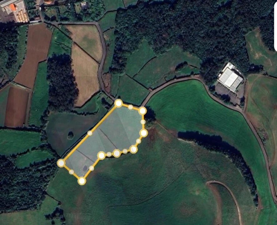 Terreno para Venda em Rabo de Peixe Foto 16