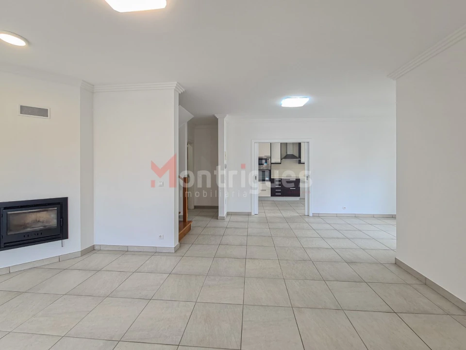 Moradia T3 para Venda em Ericeira Foto 9