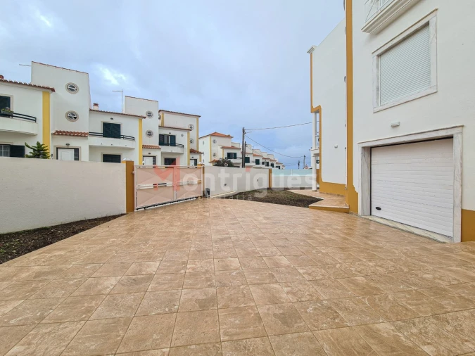 Moradia T3 para Venda em Ericeira Foto 3