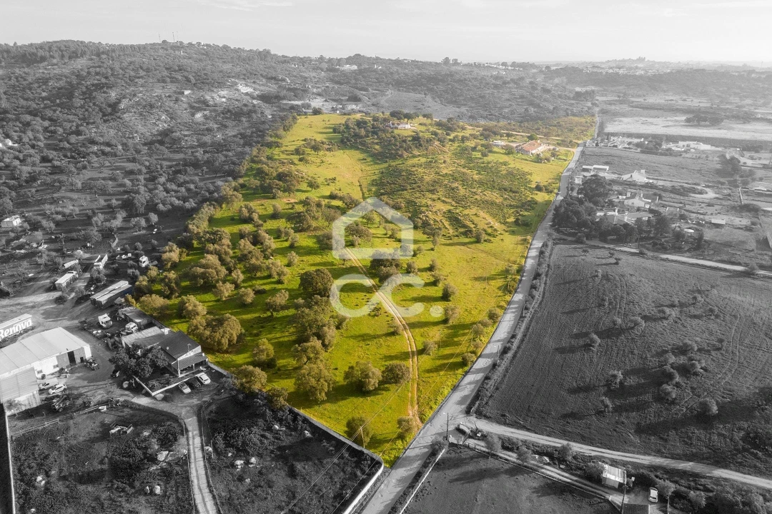 Terreno para Venda em Malagueira e Horta das Figueiras Foto 1