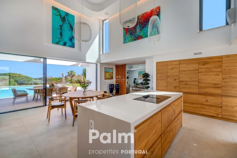 Moradia T4 para Venda em Ferragudo Foto 8