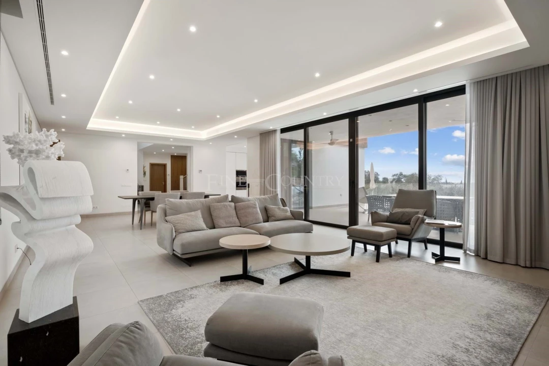 Moradia T4 para Venda em Almancil Foto 7