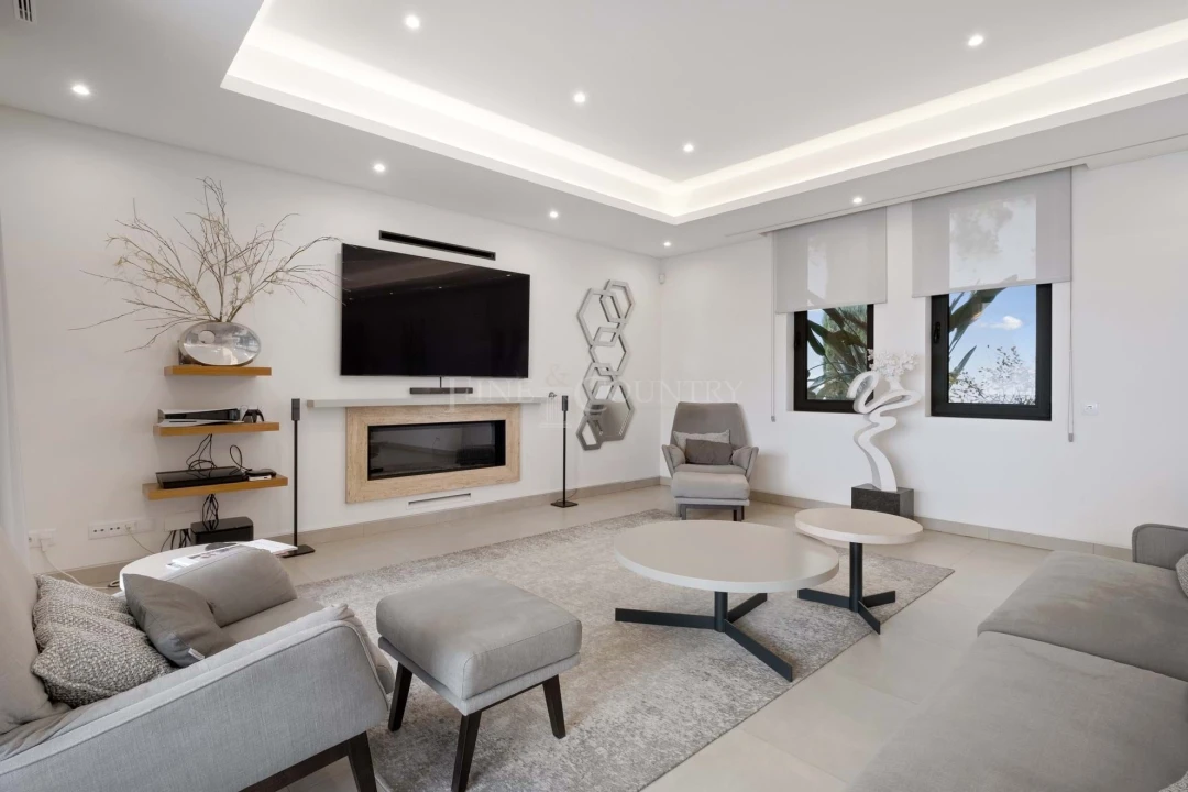 Moradia T4 para Venda em Almancil Foto 9