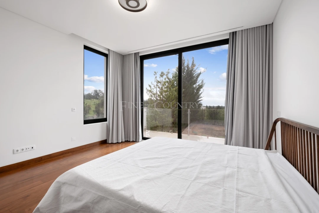 Moradia T4 para Venda em Almancil Foto 27