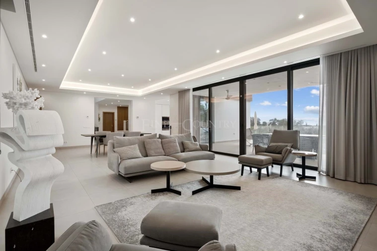 Moradia T4 para Venda em Almancil Foto 7