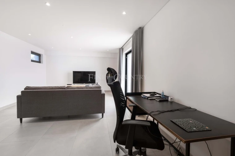 Moradia T4 para Venda em Almancil Foto 34