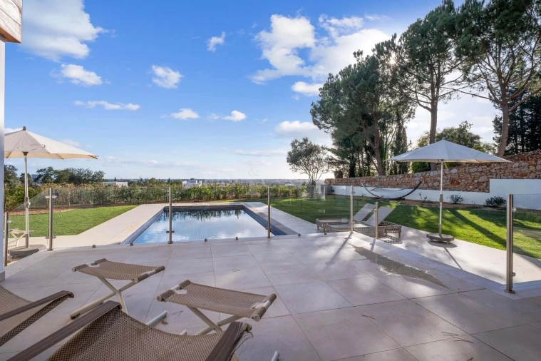 Moradia T4 para Venda em Almancil Foto 2