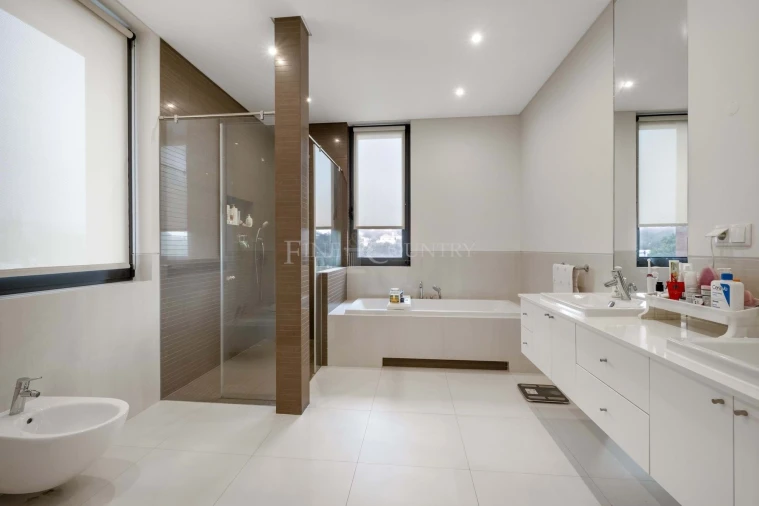 Moradia T4 para Venda em Almancil Foto 22