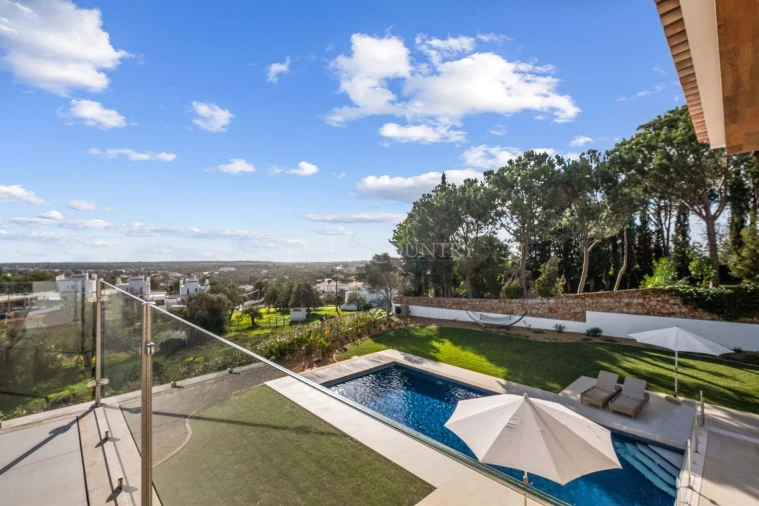 Moradia T4 para Venda em Almancil Foto 30