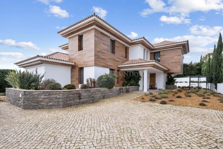 Moradia T4 para Venda em Almancil Foto 4