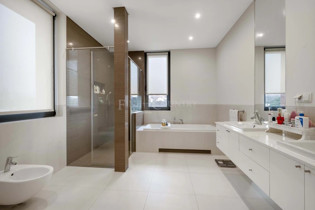 Moradia T4 para Venda em Almancil Foto 22