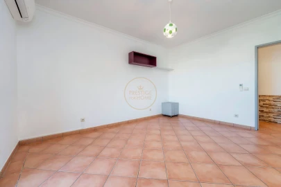 Moradia T3 para Venda em Loule (São Clemente)