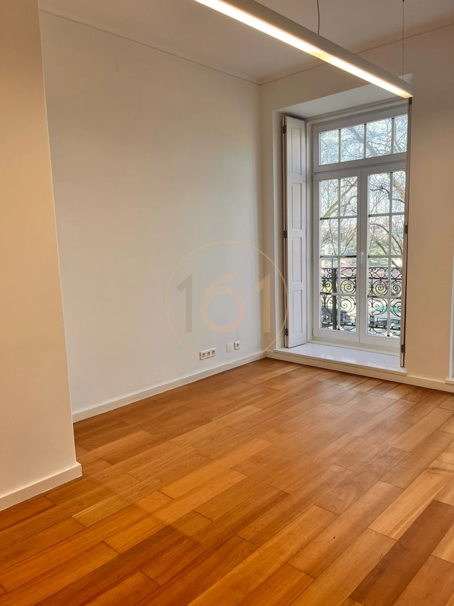 Escritório para Arrendamento em Cedofeita, Santo Ildefonso, Sé, Miragaia, São Nicolau e Vitória Foto 5